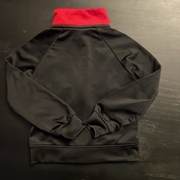 Jordan zip up sweater size 2T - Picture 3 of 6